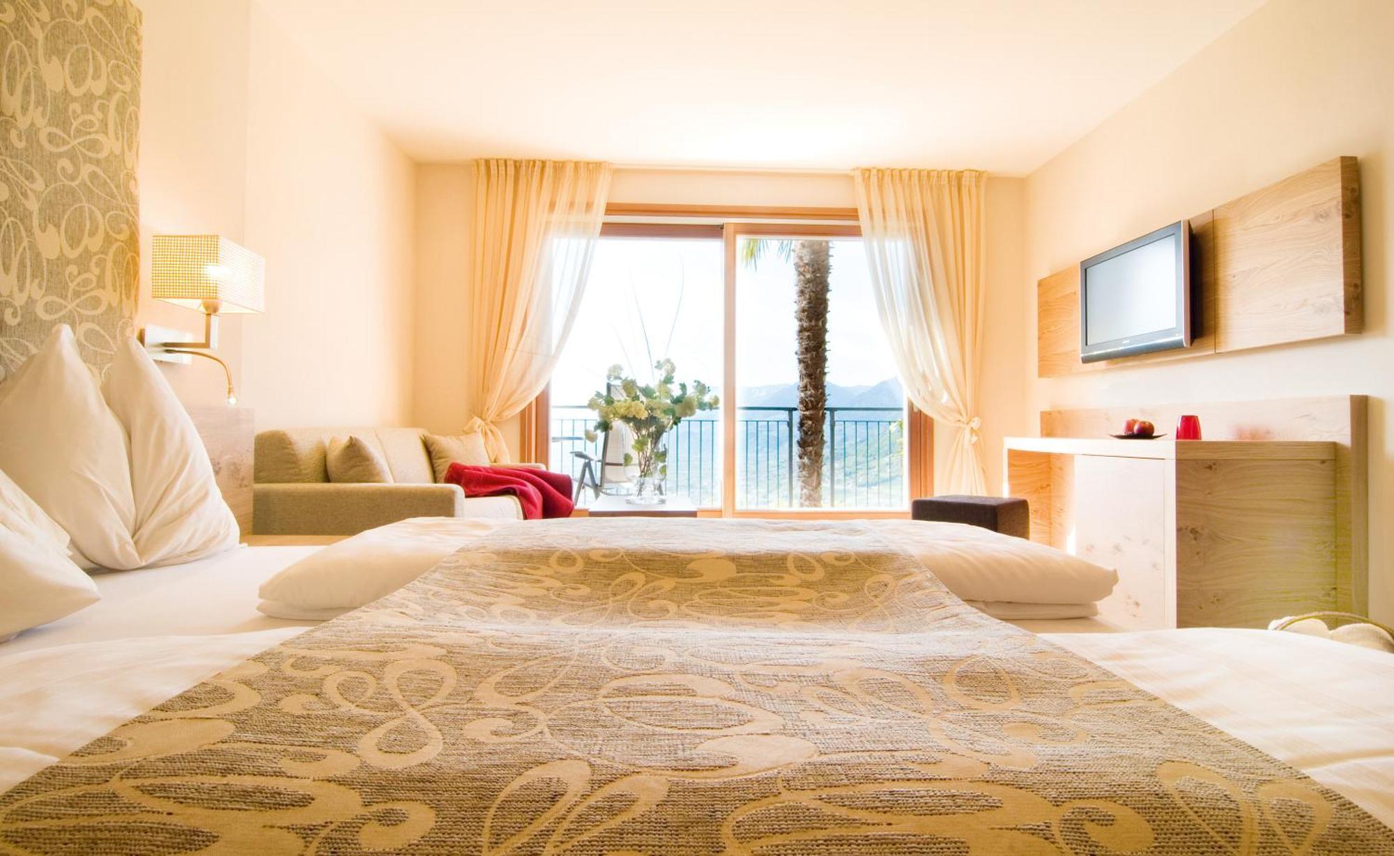 Hotel Kronsbuehel 티롤로 외부 사진