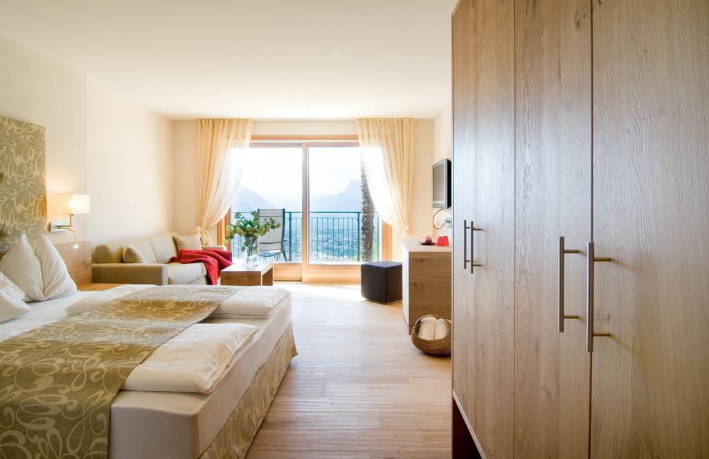 Hotel Kronsbuehel 티롤로 외부 사진